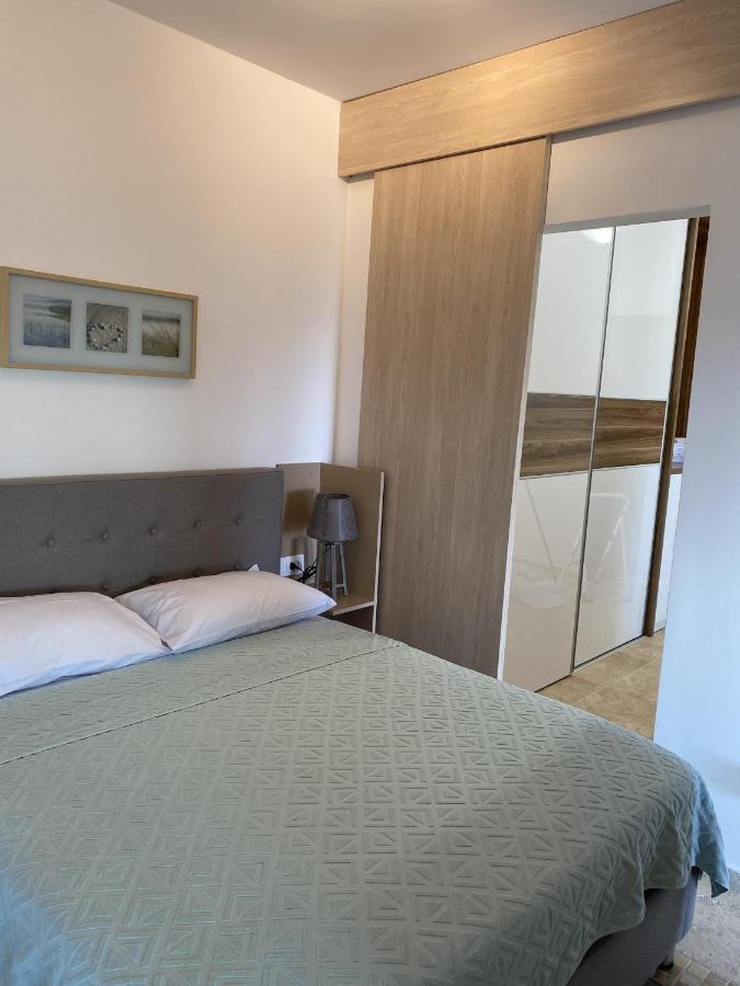 Bitcoin And Ethereum Deluxe Apartments Bar Exterior foto
